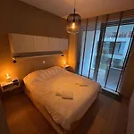 Ruim En Modern Ideaal Gelegen Tussen Zee En Jachthaven Apartment